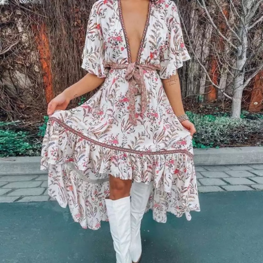 SOLD OUT Boho Floral Fields Gypsy Cut Out Plunge Maxi Dress - Picture 8 of 12